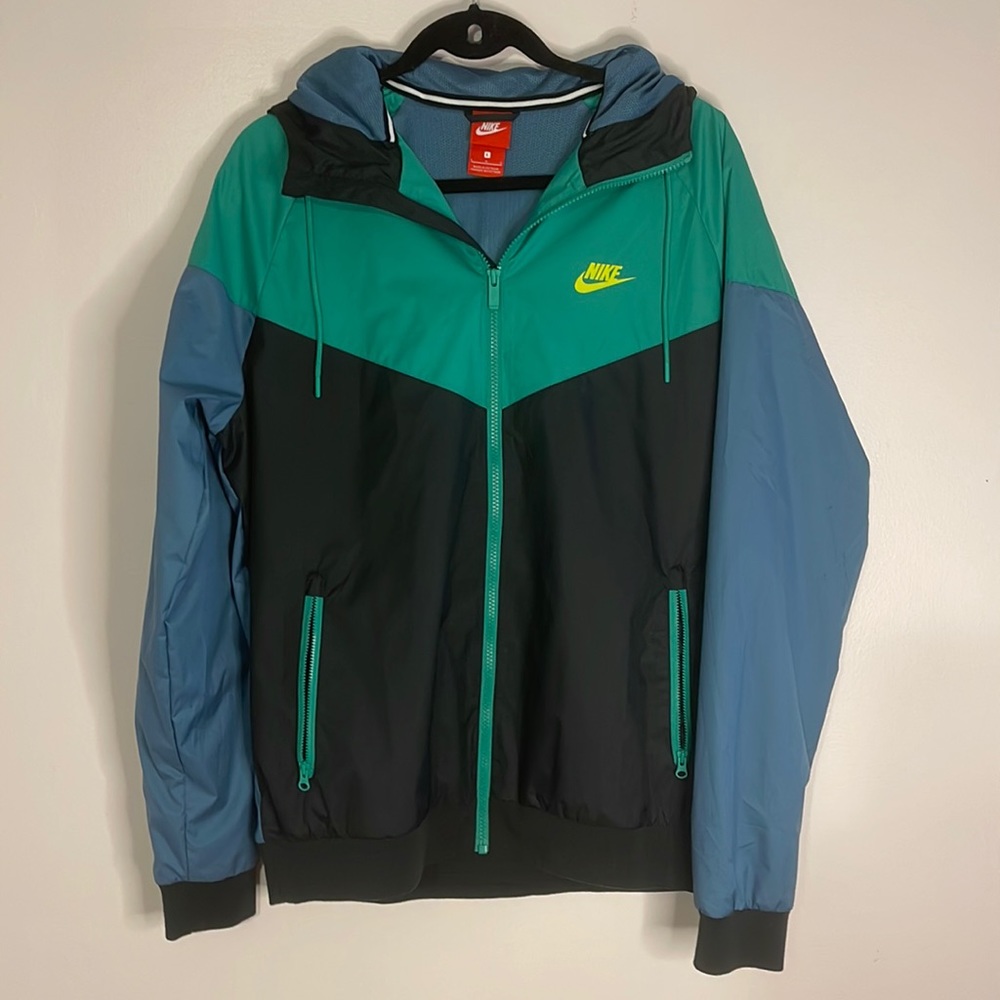 Men’s Nike windbreaker- excellent condition